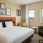 Hilton Garden Frankfurt Airport מלון