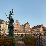 Hilton Garden Frankfurt Airport מלון פרנקפורט