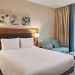 Hilton Garden Frankfurt Airport 4* פרנקפורט