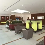 מלון Hilton Garden Frankfurt Airport פרנקפורט