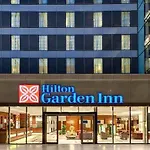 Hilton Garden Frankfurt Airport פרנקפורט
