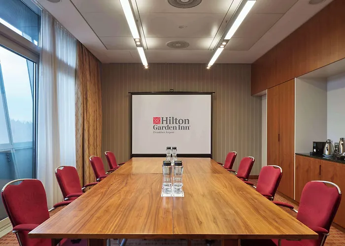 Hilton Garden Frankfurt Airport Hotel 4*