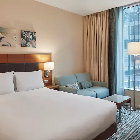 Otel Hilton Garden Frankfurt Airport 4*