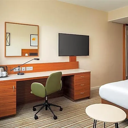 Hilton Garden Frankfurt Airport 4*