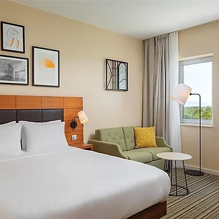Hotel Hilton Garden Frankfurt Airport 4*
