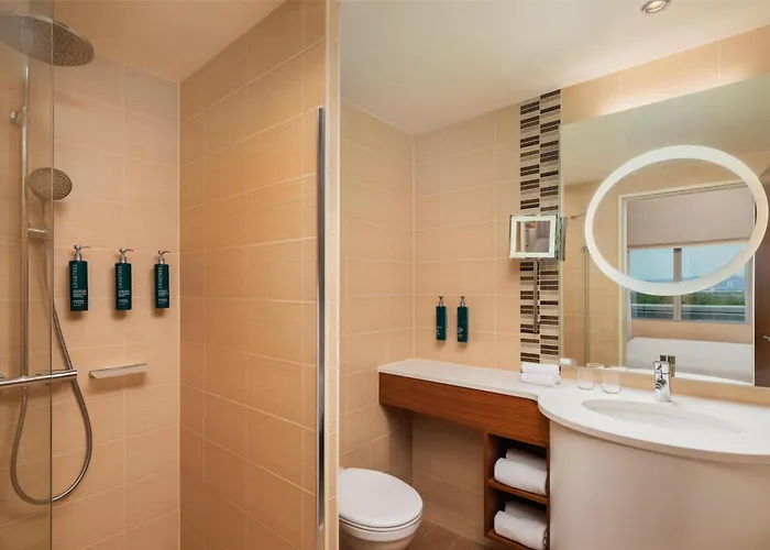 Otel Hilton Garden Frankfurt Airport 4*