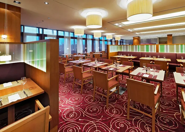 Hilton Garden Frankfurt Airport Hotel 4*