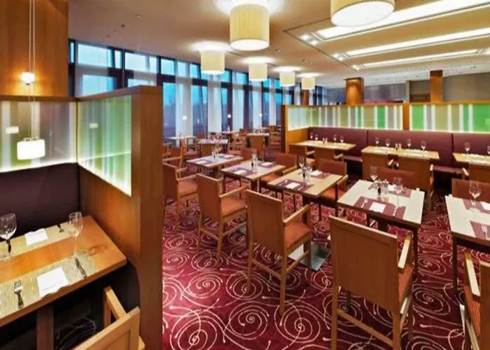 Otel Hilton Garden Frankfurt Airport 4*