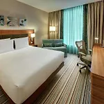 Hilton Garden Frankfurt Airport פרנקפורט