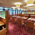 Hilton Garden Frankfurt Airport מלון 4*