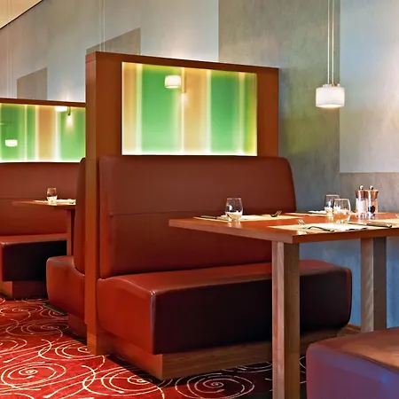 Otel Hilton Garden Frankfurt Airport 4*