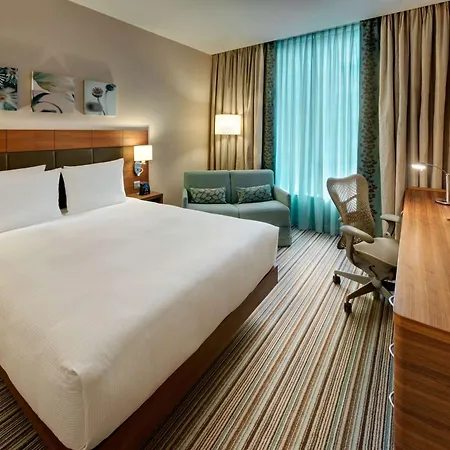 Hilton Garden Frankfurt Airport Otel 4*