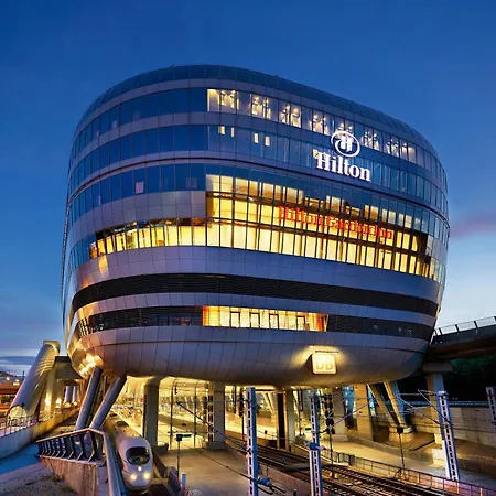 Hotel Hilton Garden Frankfurt Airport 4*