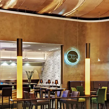 Hilton Garden Frankfurt Airport 4*