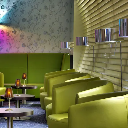 מלון Hilton Garden Frankfurt Airport