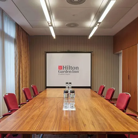 Hilton Garden Frankfurt Airport מלון 4*