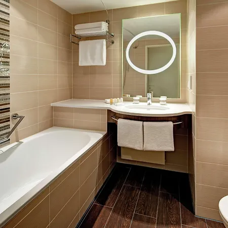 Hilton Garden Frankfurt Airport פרנקפורט