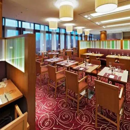 Hotel Hilton Garden Frankfurt Airport 4*