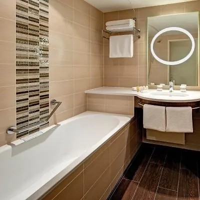 Hilton Garden Frankfurt Airport 4* פרנקפורט